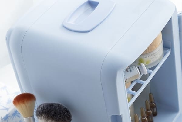¿Es necesario refrigerar tus cosméticos o maquillaje? - Sokobox