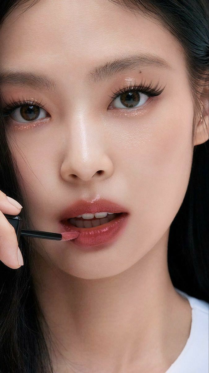 K-Makeup: Logra un maquillaje radiante en pocos pasos ✨ - Sokobox