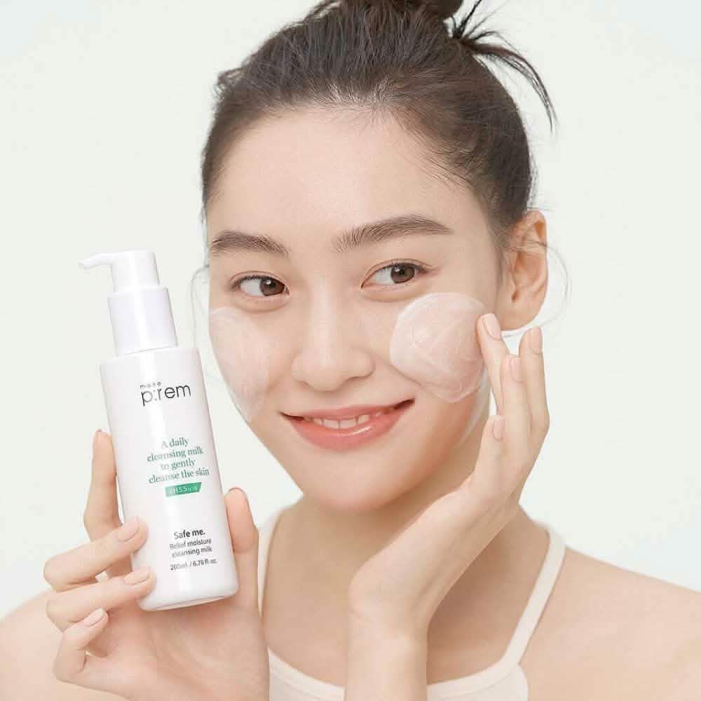 Safe me. Relief Moisture Cleansing Milk