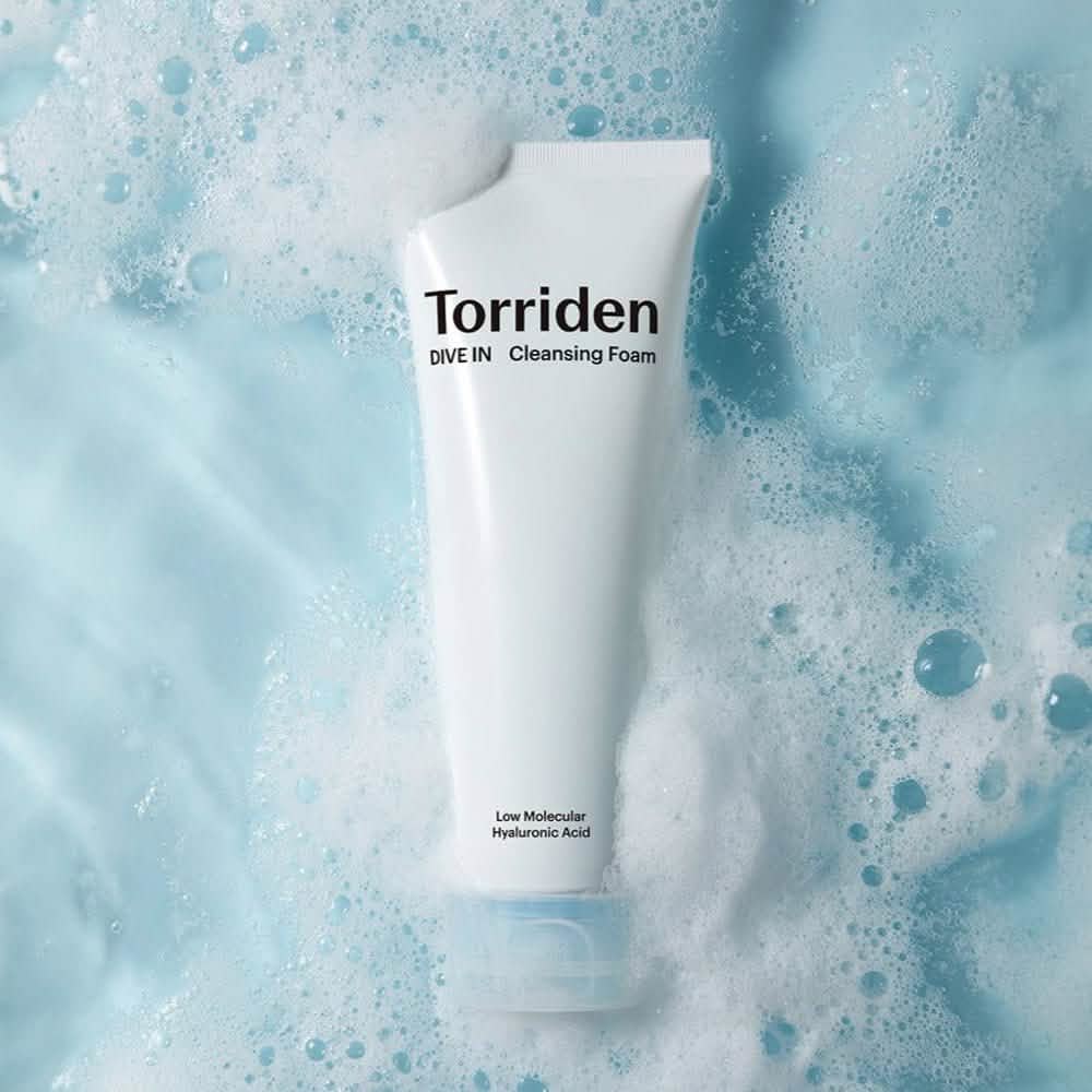 DIVE IN Low Molecular Hyaluronic Acid Cleansing Foam